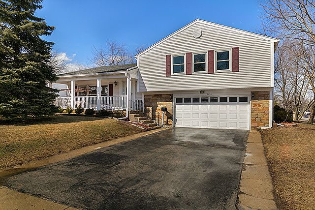 1st image of 904 Parker Dr