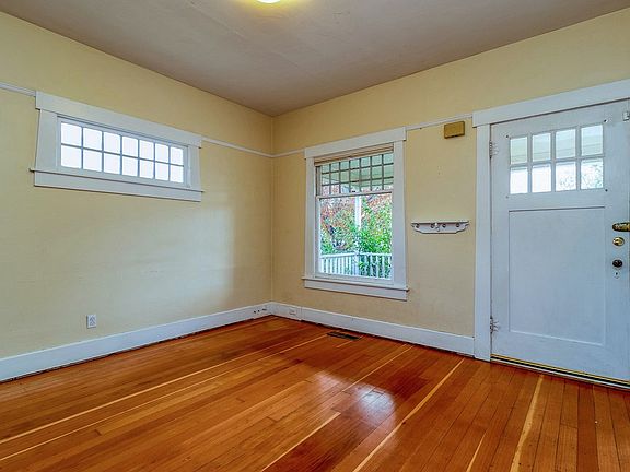 3rd image of 1413 Portland Ave