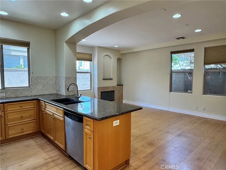 1001 Sartori Ave — Photo 4
