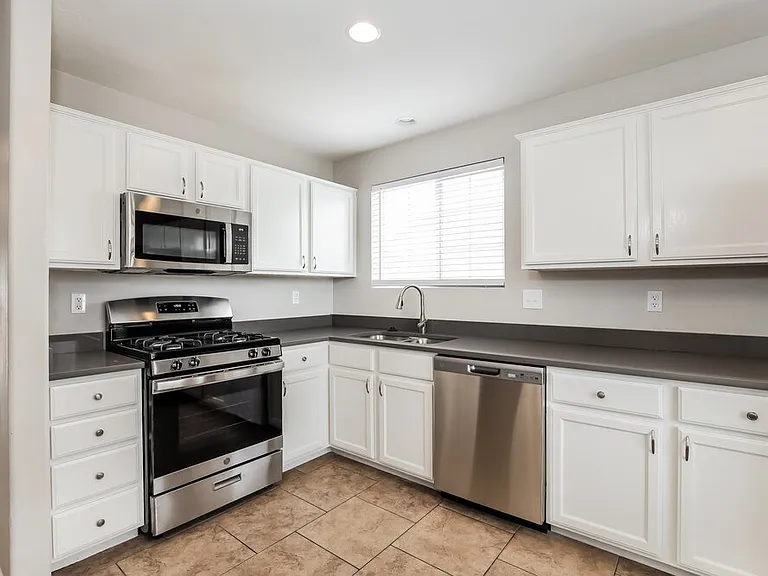 4053 W 5075 S — Photo 7