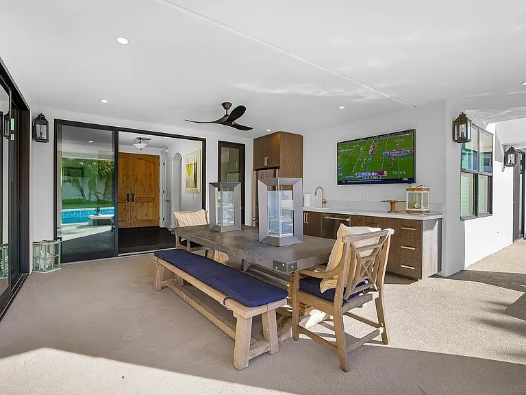 1070 Coronado Ave — Photo 19