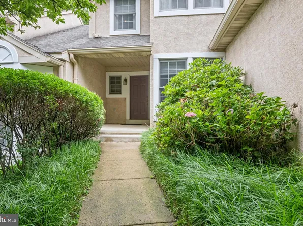 182 Linden Dr, Elkins Park, PA 19027