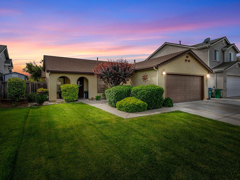 1st image of 2542 Hayden Brook Dr