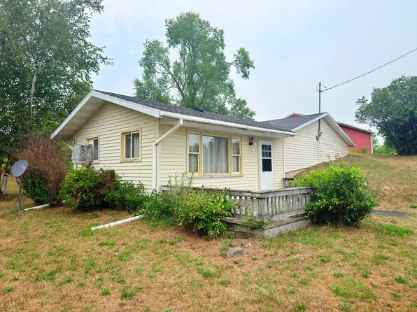 9463 Big Stone Lake Rd, Evart, MI 49631