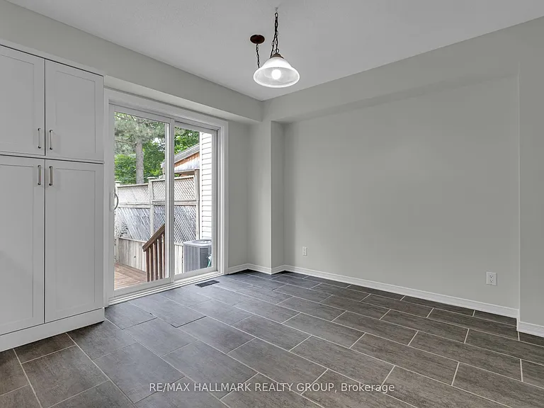 146 College Cir — Photo 18