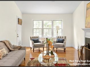 300 Brookside Dr #F, Andover, MA 01810