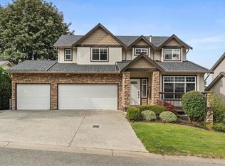 35475 Strathcona Ct, Abbotsford, BC V3G3A2