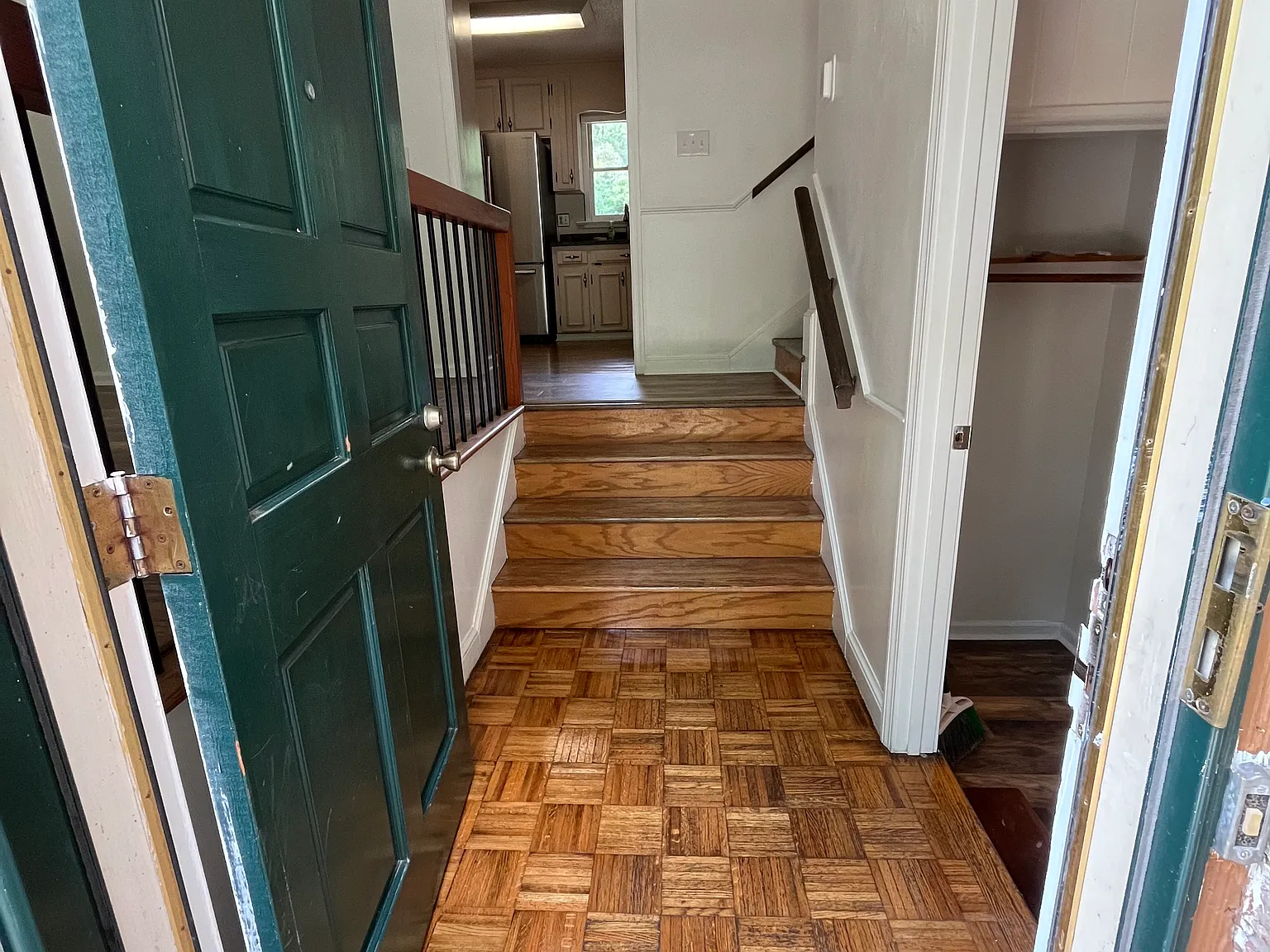 4 bed, 1837 sqft, $2,600 — Photo 4