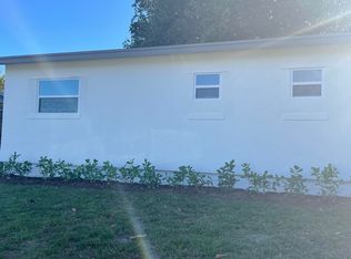 3882 Kewanee Rd, Lake Worth, FL 33462