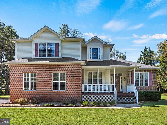 3rd image of 3320 Smithville Dr