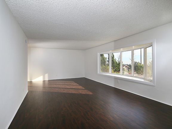 3rd image of 2603 Mountain Pine Dr