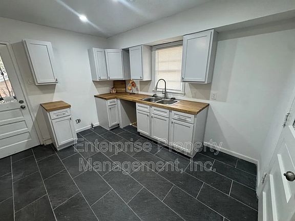 4th image of 3766 Argonne St