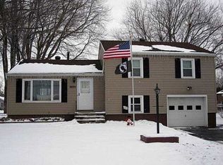 2035 Maiden Ln, Rochester, NY 14626