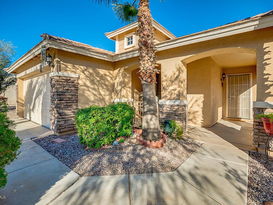 1st image of 2644 W Half Moon Cir
