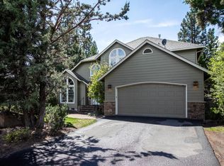2975 NW Fairway Heights Dr, Bend, OR 97703