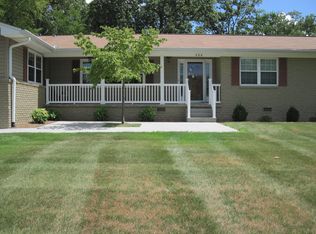 506 Sherwood Dr, Maryville, TN 37801