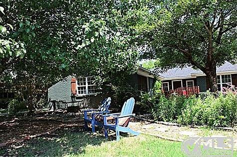 3rd image of 6939 Cornelia Ln