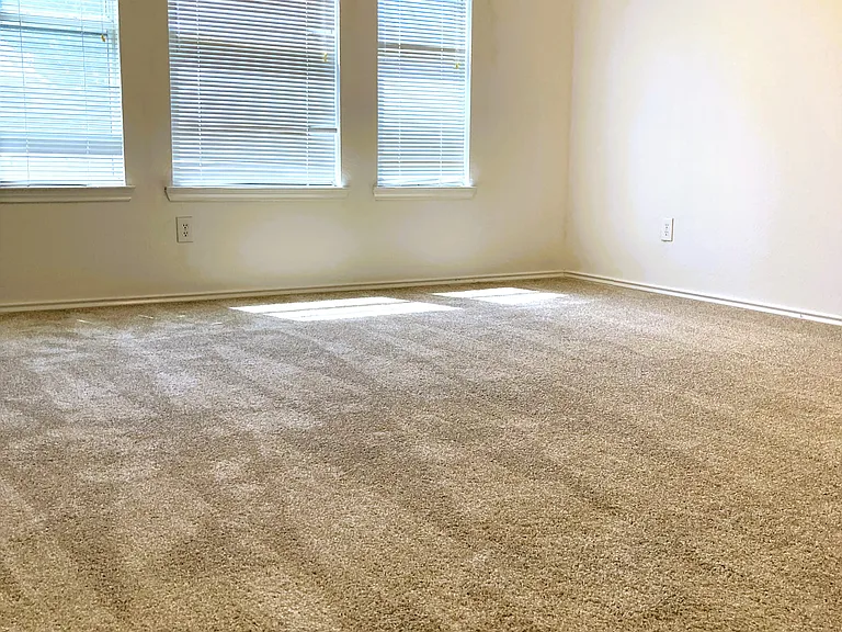 2078 Belvedere Dr — Photo 17