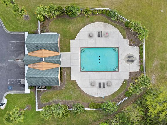 4th image of Lot 15 Oak Bay Dr.
