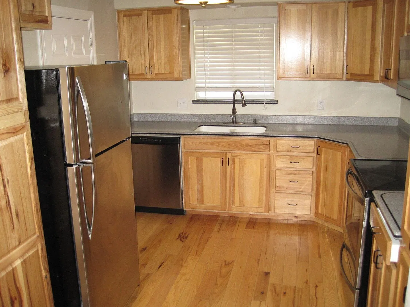 Beautiful Spacious Home for Rent — Photo 4