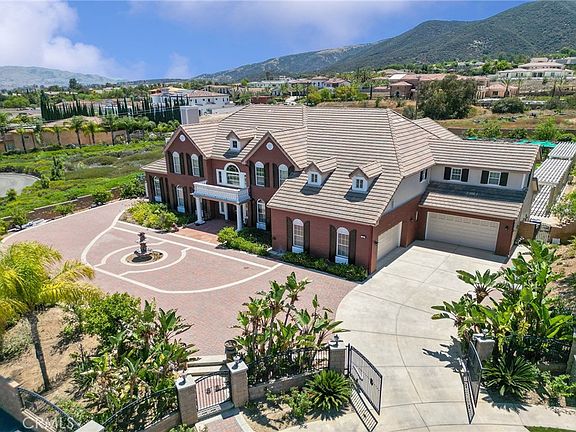 2nd image of 1150 Sandra Cir