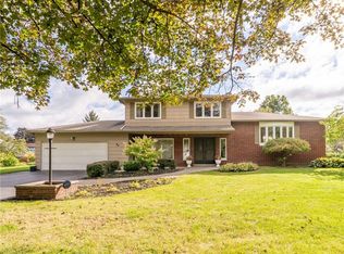 84 Witherspoon Ln, Rochester, NY 14625