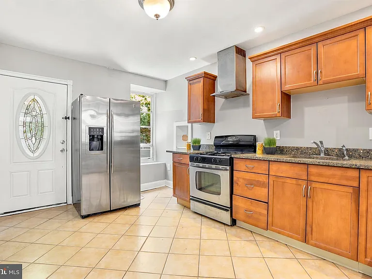 4441 Silverwood St — Photo 4