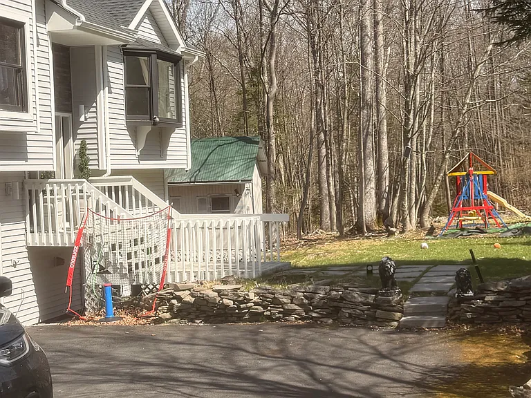 189 Oakenshield Dr — Photo 12