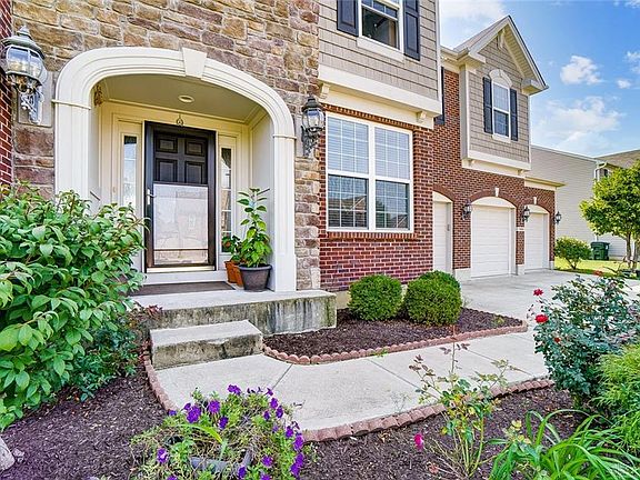 3rd image of 3400 Myna Ln