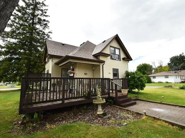 501 1st Ave SE, Pine Island, MN 55963