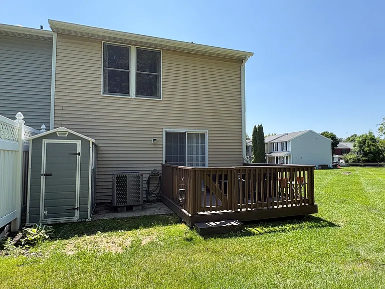 2645 Adams St — Photo 10