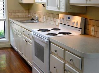 2602 E Sweetbriar Dr, Fayetteville, AR 72703