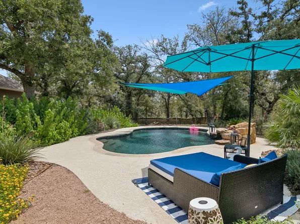 224 Champions Blvd, La Vernia, TX 78121