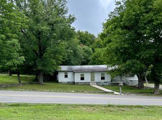 2 Grisham Rd, Fayetteville, TN 37334