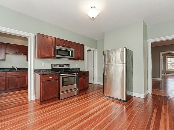 3rd image of 52-54 South St