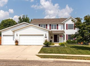 4347 Savannah Dr NW, Rochester, MN 55901