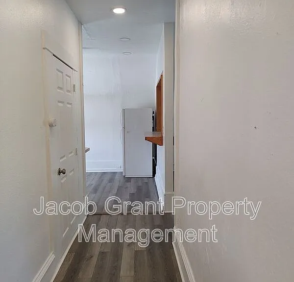 66 N Stout Ave #2 — Photo 9