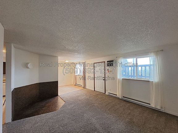 4th image of 1102 S Olympia Pl #B