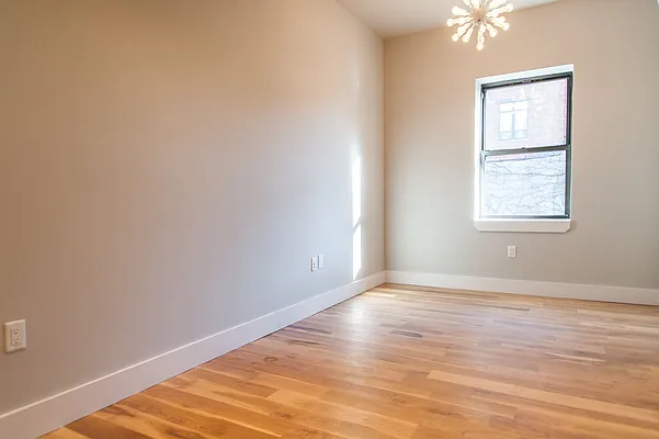 Rented by Nooklyn NYC LLC | media 52