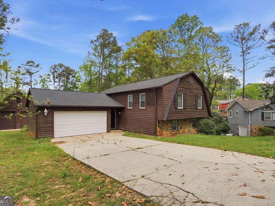 1st image of 750 Four Winds Ln