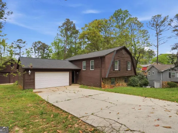 750 Four Winds Ln, Jonesboro, GA 30238