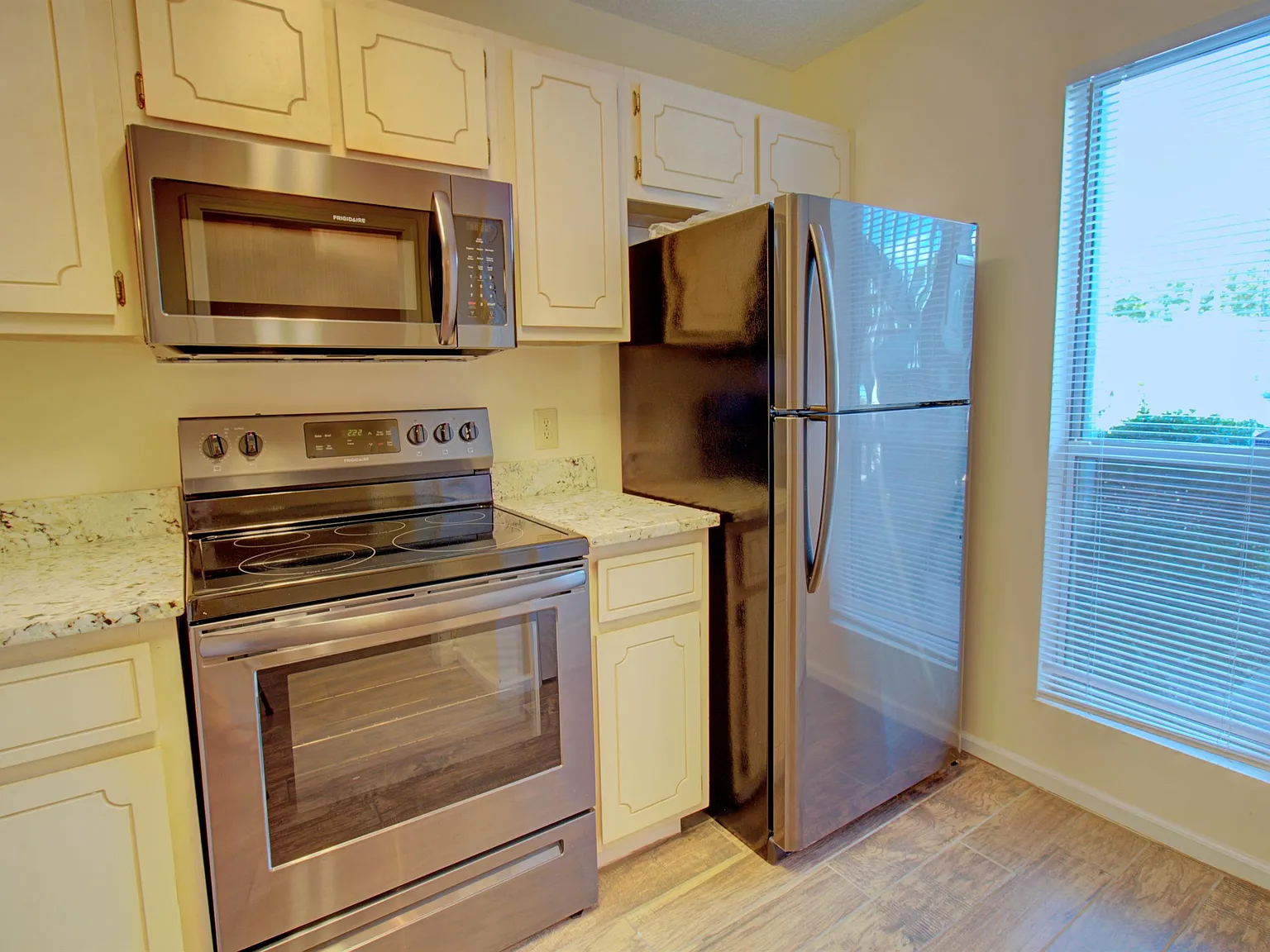 910 Brett Drive #75 - 1 — Photo 3