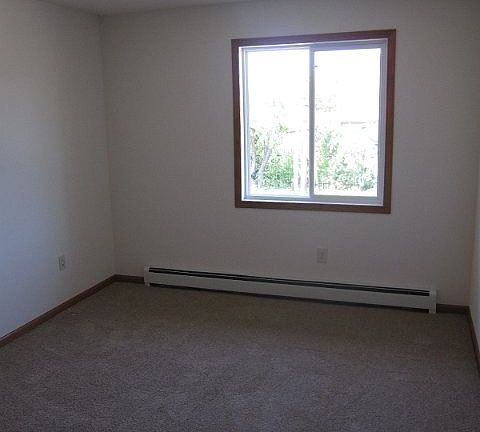 2nd image of 4536 Thurston Ln APT 4