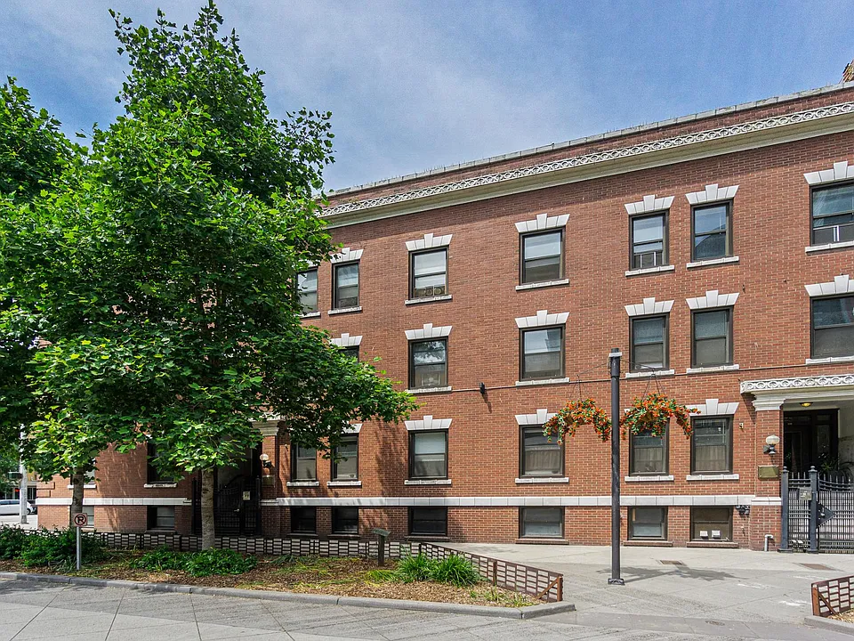 Adams Apartments