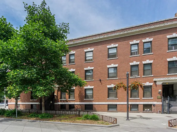 Adams Apartments, 304-308 Bell St #33B, Seattle, WA 98121