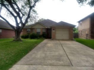 5715 Fargo Dr, Dickinson, TX 77539