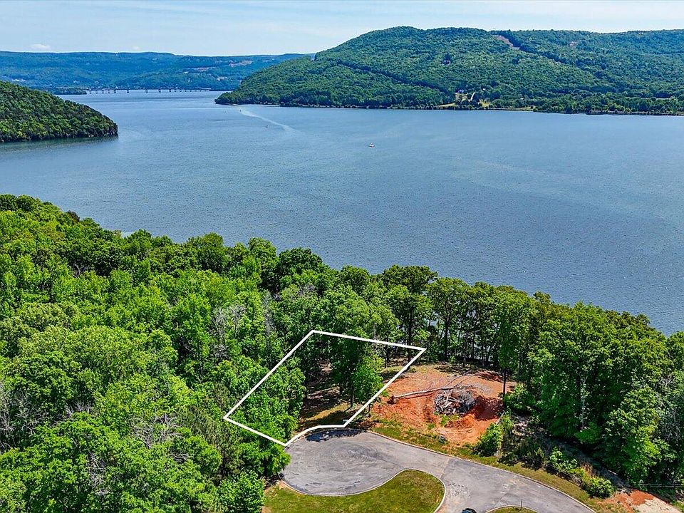 1st image of 0 Admiral Ct Lot 94