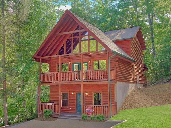 303 Mountain Park Way, Pigeon Forge, TN 37863