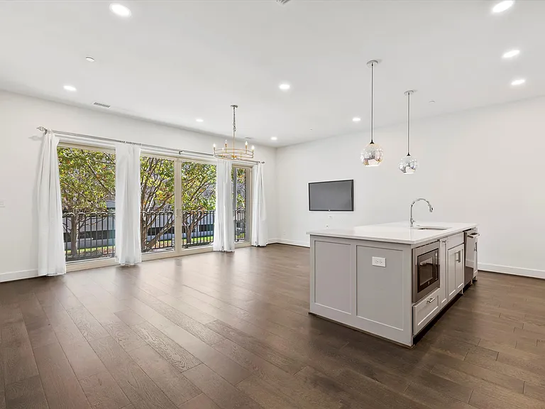 15875 Spectrum Dr #1106 — Photo 6