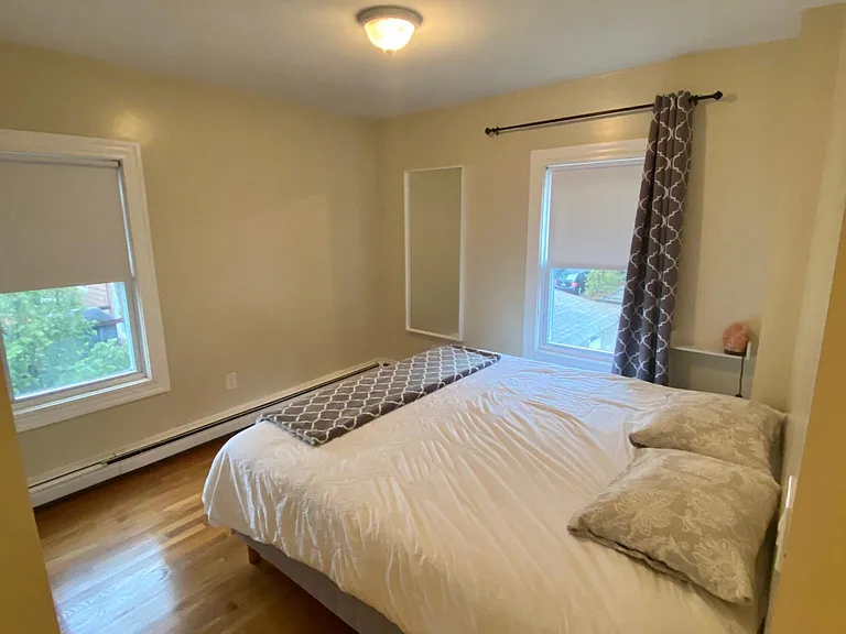 382 Morris Ave — Photo 8